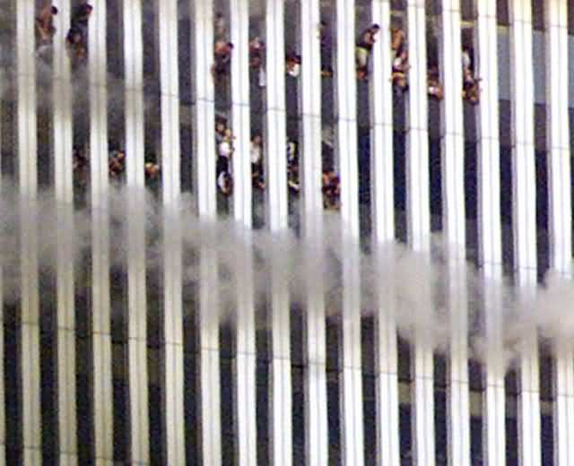tradectr053.jpg 
640 x 520 JPEG-compressed image 
(32,752 bytes)