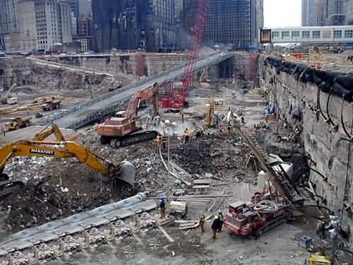 tradectr425.jpg 
500 x 375 JPEG-compressed image 
(38,440 bytes)